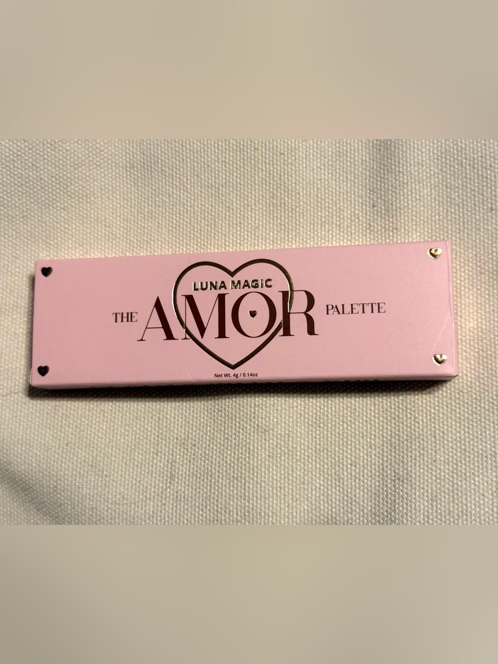 Luna Magic The Amor Eyeshadow Palette
